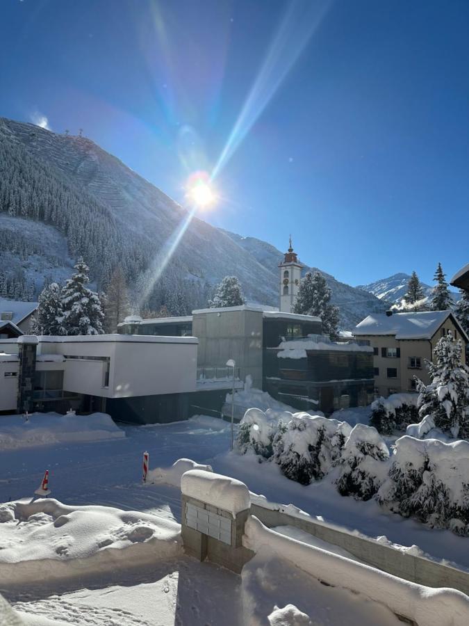 Mondholz Ferienwohnung Andermatt Exterior foto